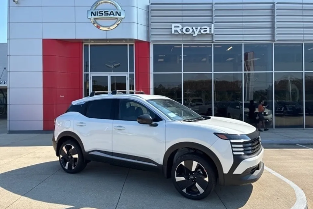 2026 Nissan Kicks SR photo 1