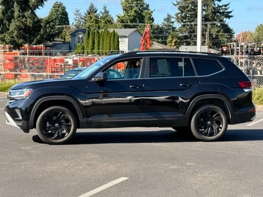 2023 Volkswagen Atlas SE Technology photo 1
