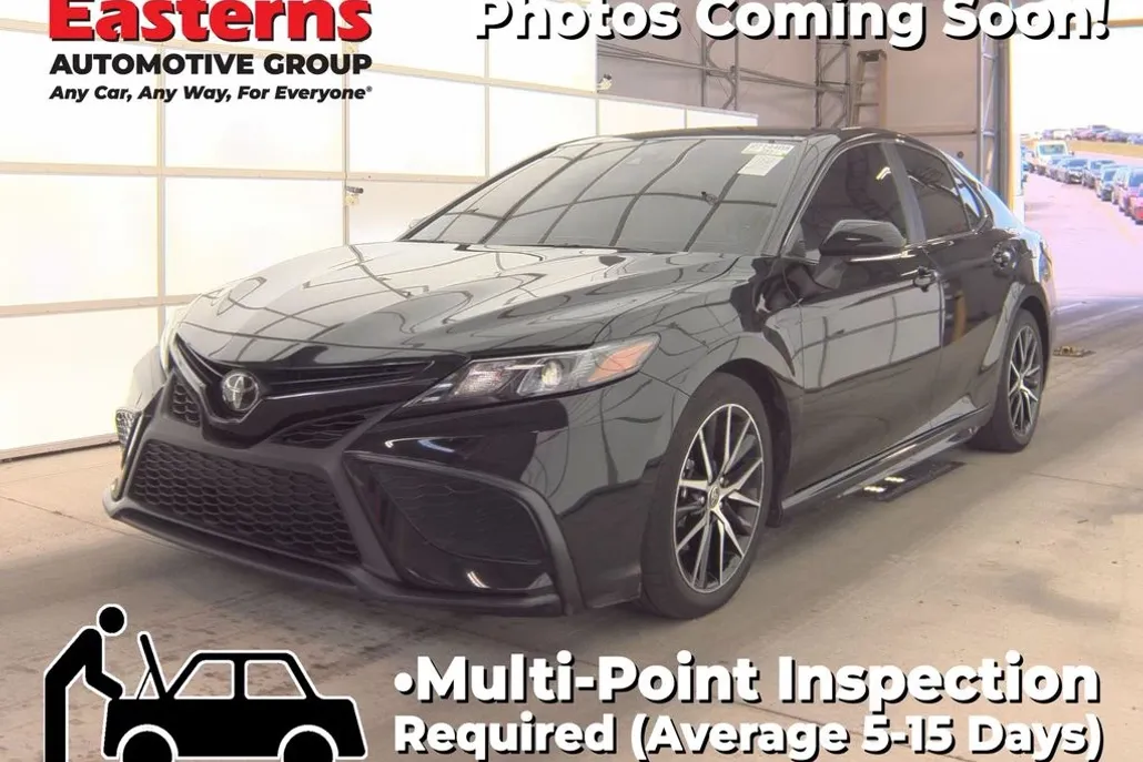 2023 Toyota Camry SE photo 1