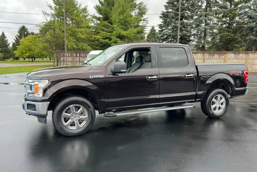 2019 Ford F-150 XLT photo 1
