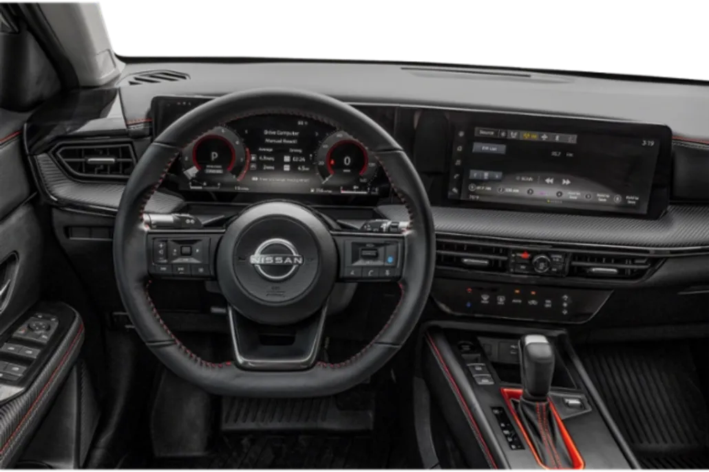 2025 Nissan Kicks SR photo 3