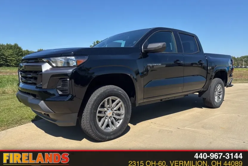 2026 Chevrolet Colorado LT photo 1