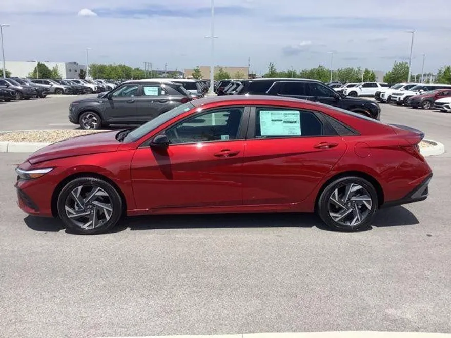 2025 Hyundai Elantra Hybrid SEL Sport photo 1