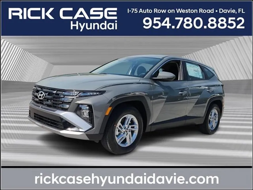 2026 Hyundai Tucson SE photo 1
