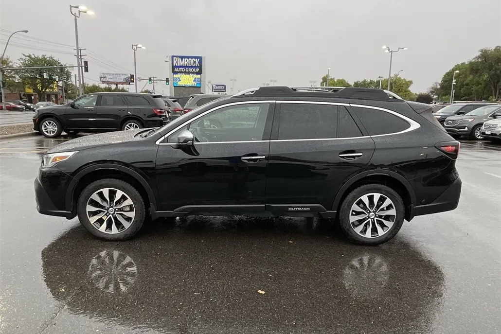2021 Subaru Outback Touring XT photo 1