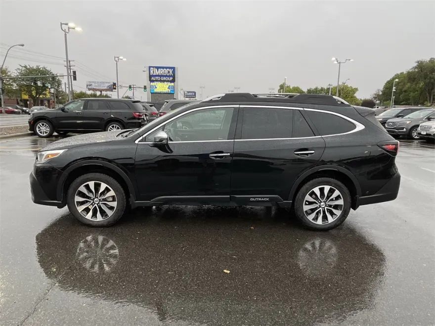 2021 Subaru Outback Touring XT photo 1