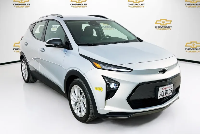 2022 Chevrolet Bolt EUV photo 1