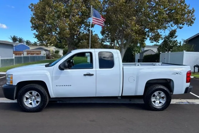 2013 Chevrolet Silverado 1500 Work Truck photo 1