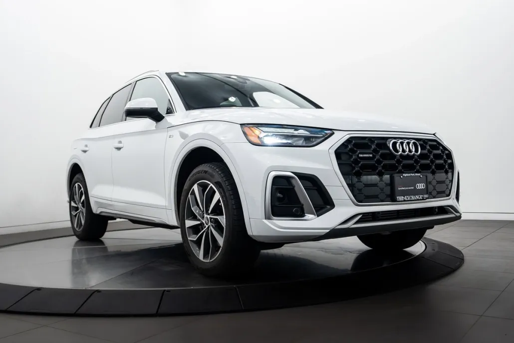 2023 Audi Q5 S line Premium photo 1
