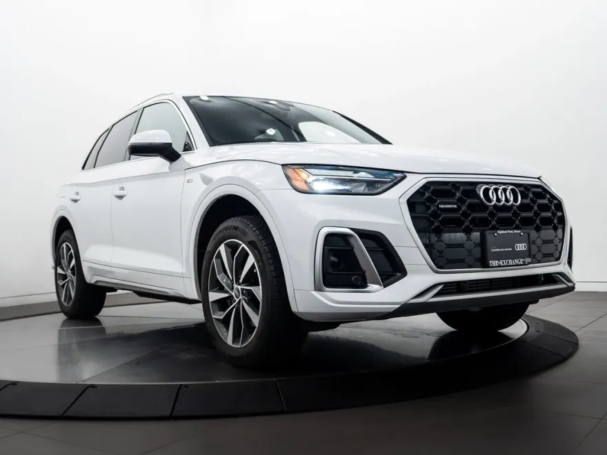 2023 Audi Q5 S line Premium photo 1