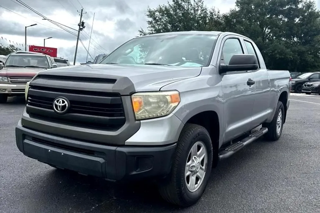 2014 Toyota Tundra SR5 Double Cab photo 1