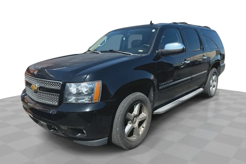 2013 Chevrolet Suburban LTZ photo 1