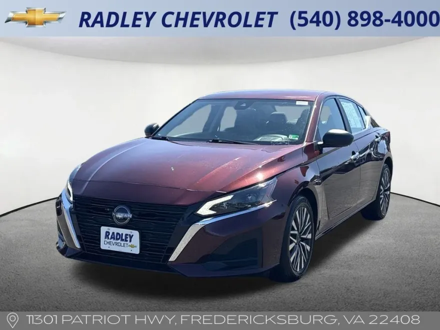 2024 Nissan Altima 2.5 SV photo 1