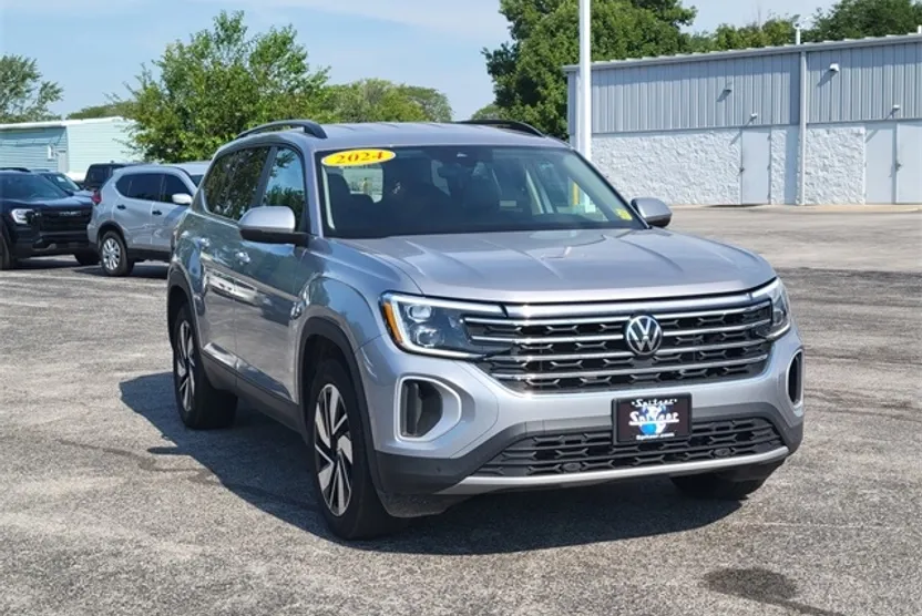 2024 Volkswagen Atlas SE Technology photo 1