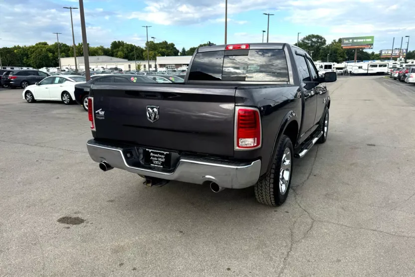 2018 Ram 1500 Laramie photo 1