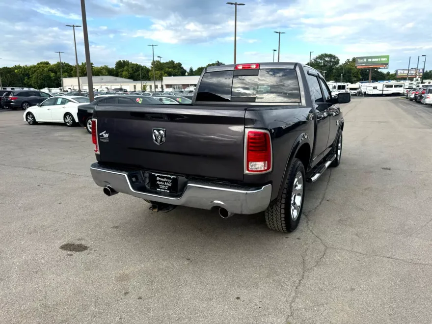 2018 Ram 1500 Laramie photo 1