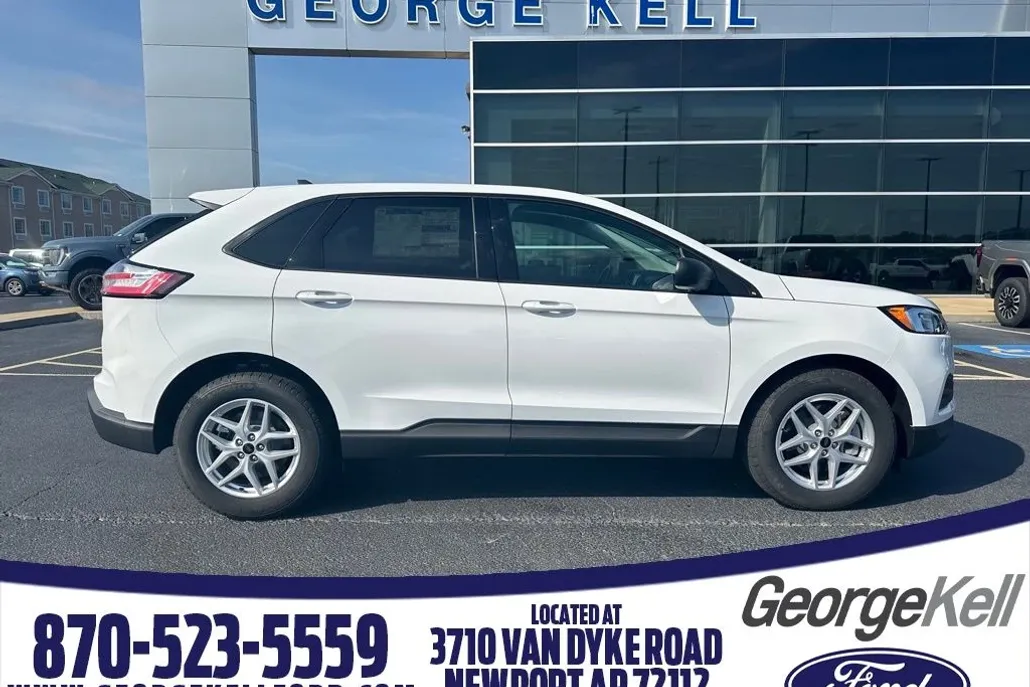 2024 Ford Edge SE photo 1