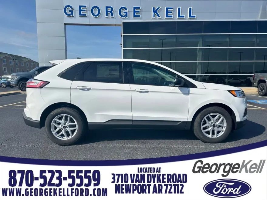 2024 Ford Edge SE photo 1