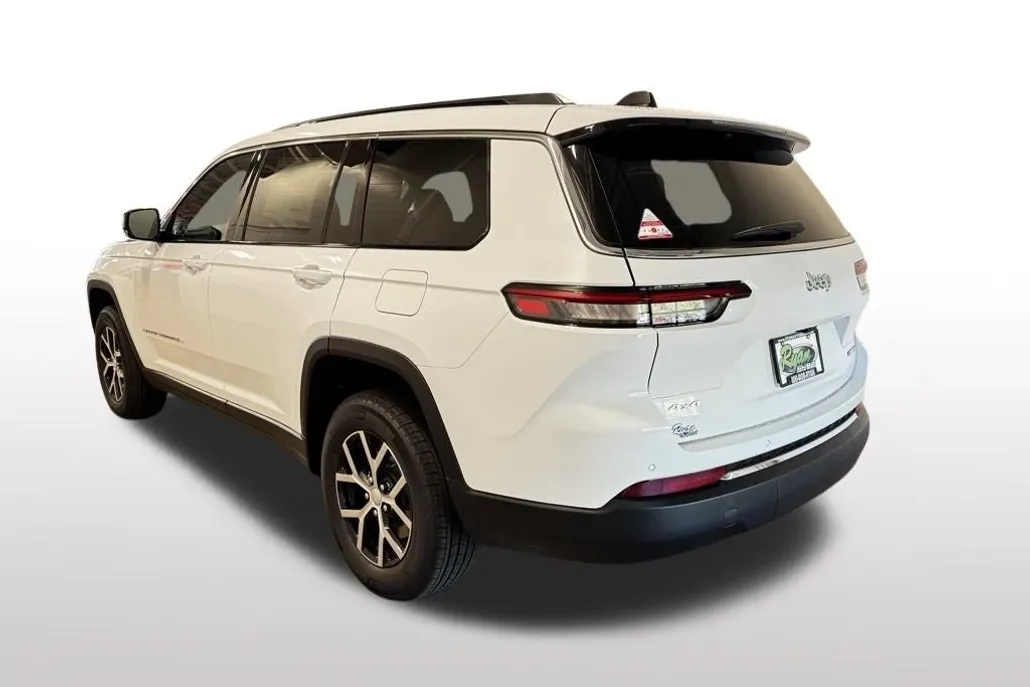 2025 Jeep Grand Cherokee Limited photo 1