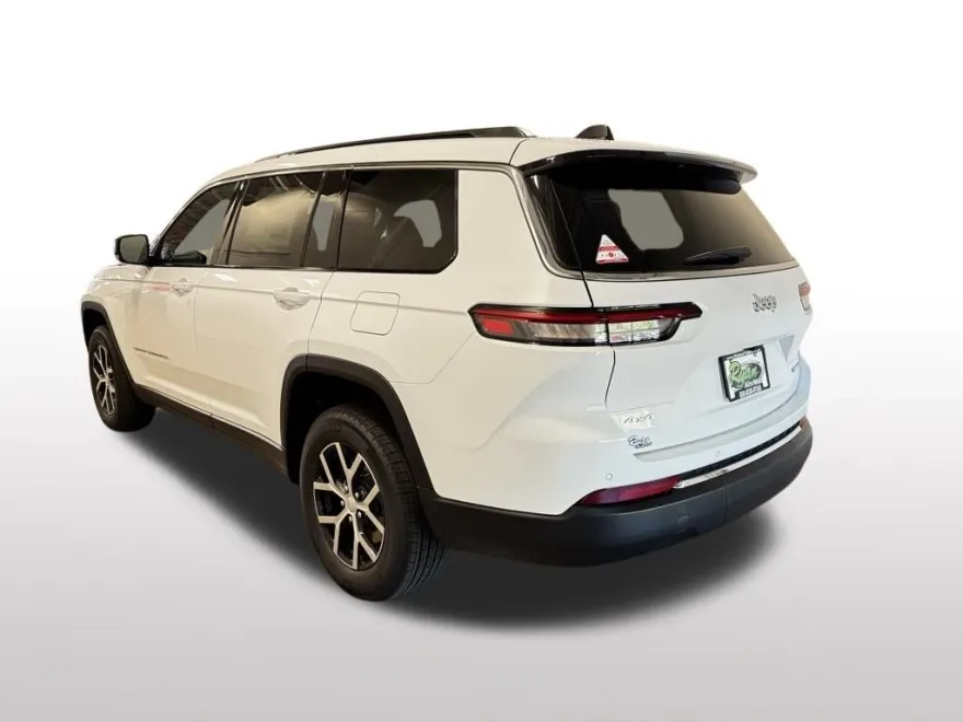 2025 Jeep Grand Cherokee Limited photo 1