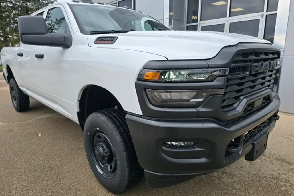 2025 Ram 2500 Tradesman photo 1