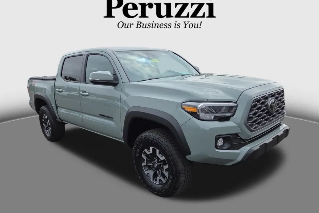 2023 Toyota Tacoma TRD photo 1