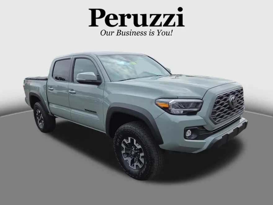 2023 Toyota Tacoma TRD photo 1