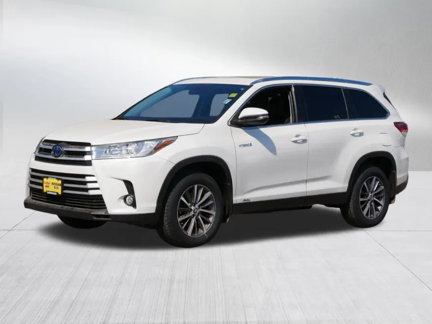 2019 Toyota Highlander Hybrid XLE photo 1
