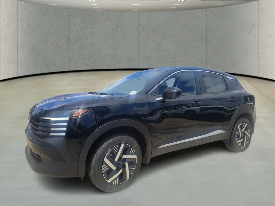 2025 Nissan Kicks SV photo 1
