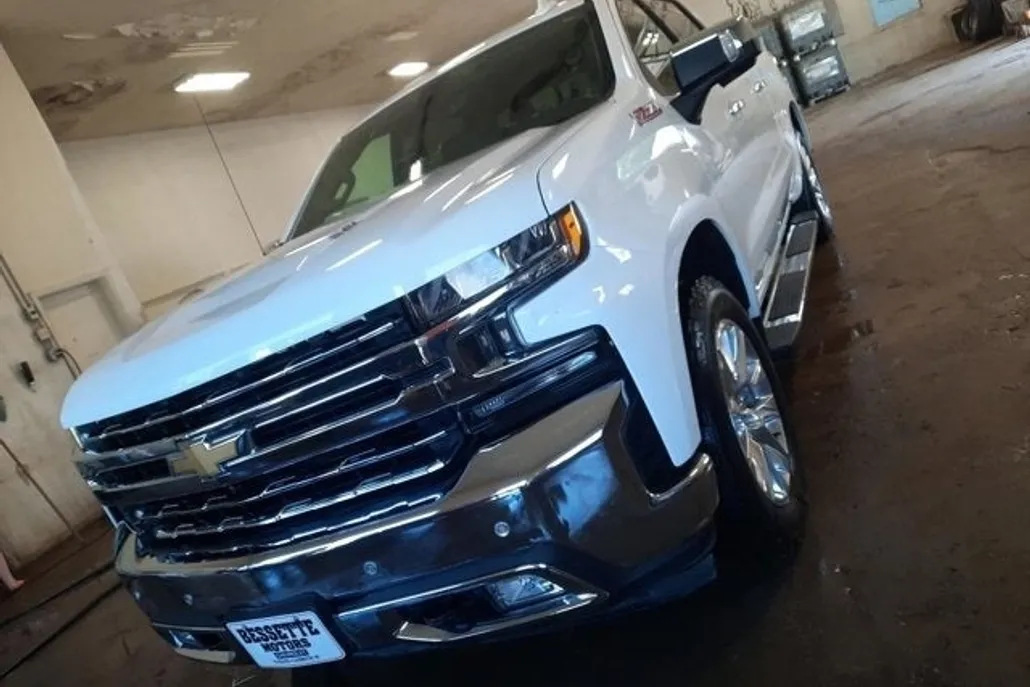 2020 Chevrolet Silverado 1500 LTZ photo 1