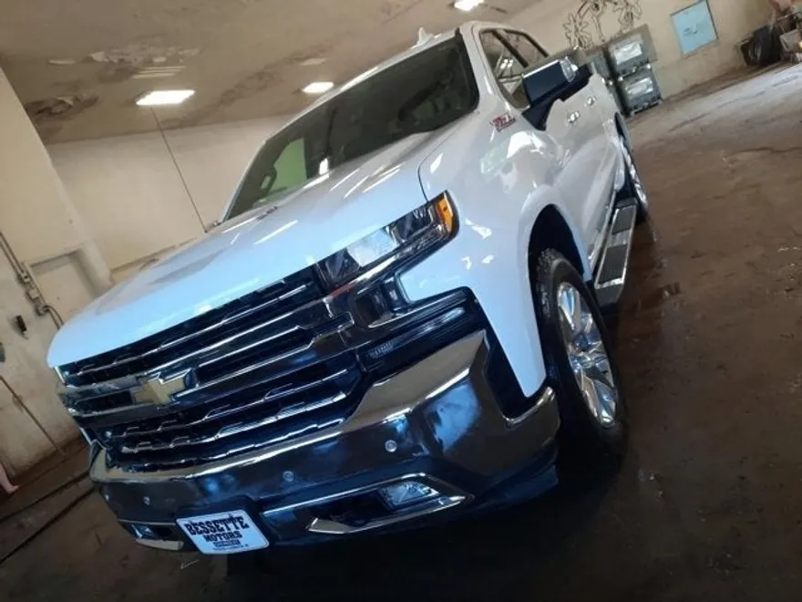 2020 Chevrolet Silverado 1500 LTZ photo 1