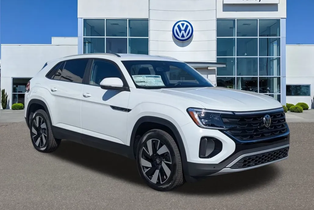 2025 Volkswagen Atlas Cross Sport SE Technology photo 1