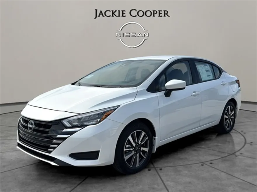 2025 Nissan Versa SV photo 1