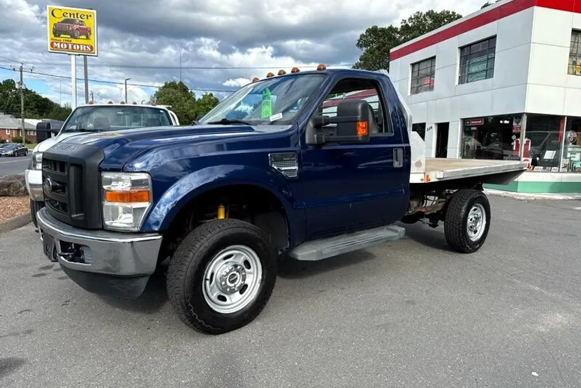 2009 Ford F-350 XL photo 1