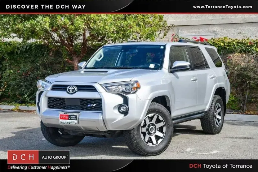 2021 Toyota 4Runner TRD Off-Road photo 1