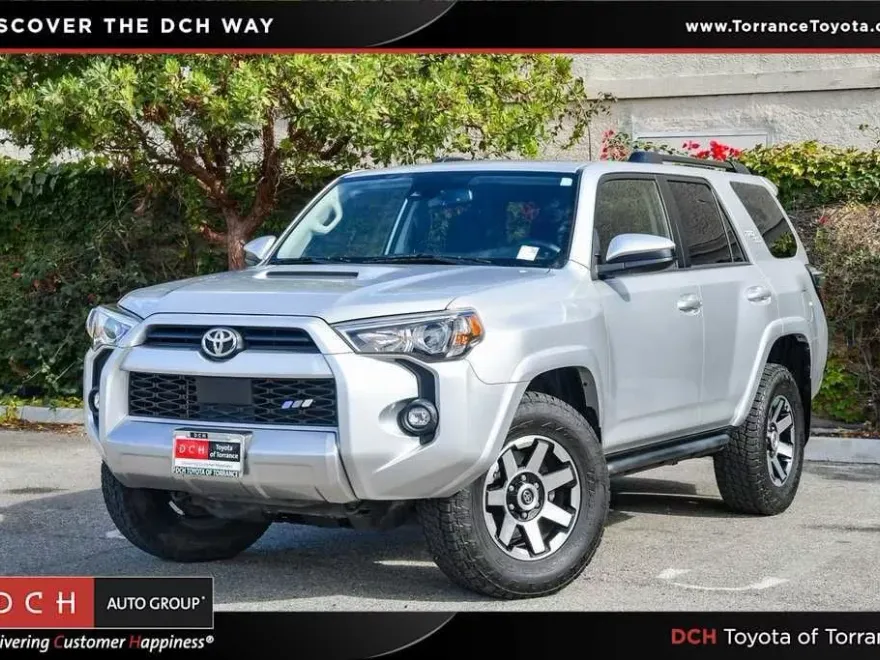 2021 Toyota 4Runner TRD Off-Road photo 1