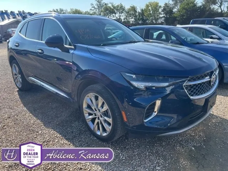 2022 Buick Envision Avenir photo 1
