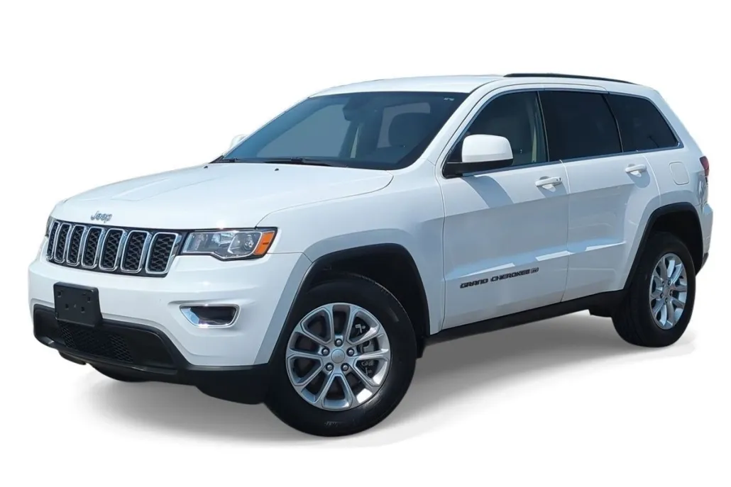 2022 Jeep Cherokee Laredo photo 1