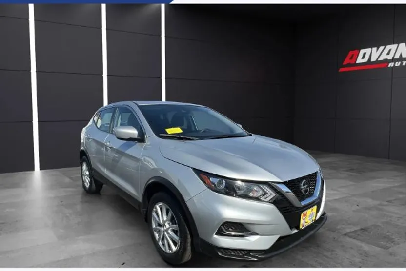 2021 Nissan Rogue SV photo 1