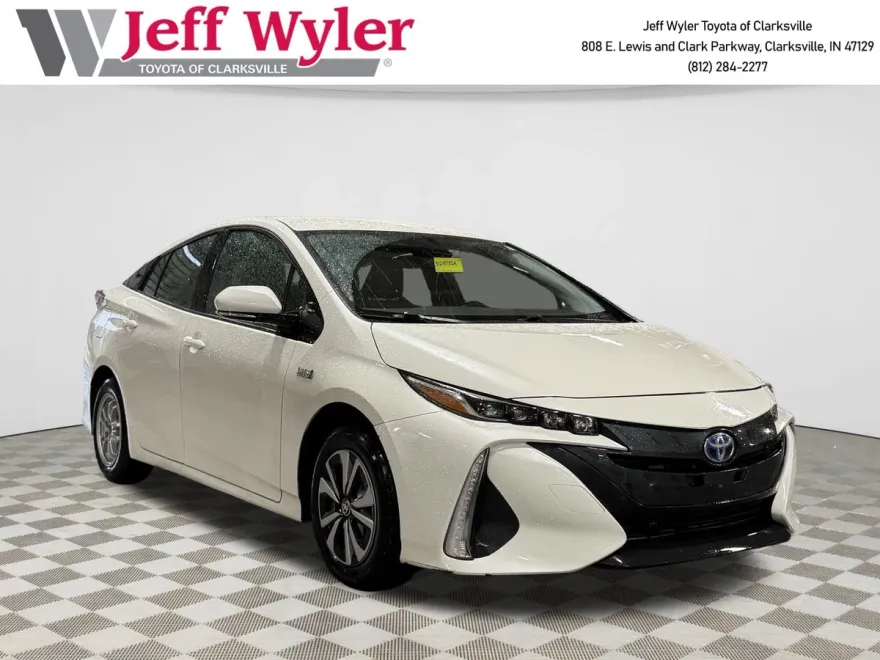 2018 Toyota Prius Prime Plus photo 1