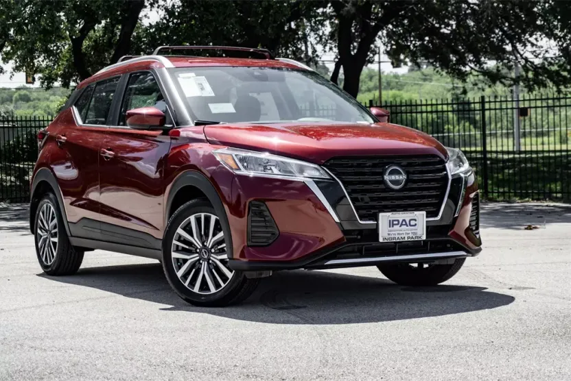 2024 Nissan Kicks SV photo 1