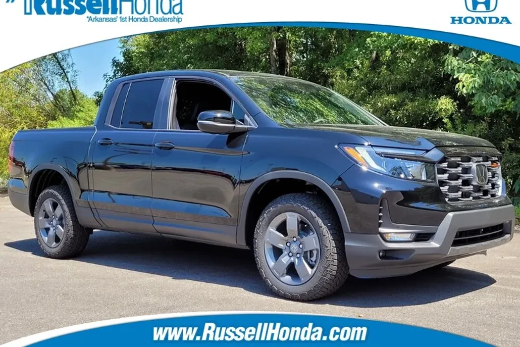 2025 Honda Ridgeline TrailSport photo 1