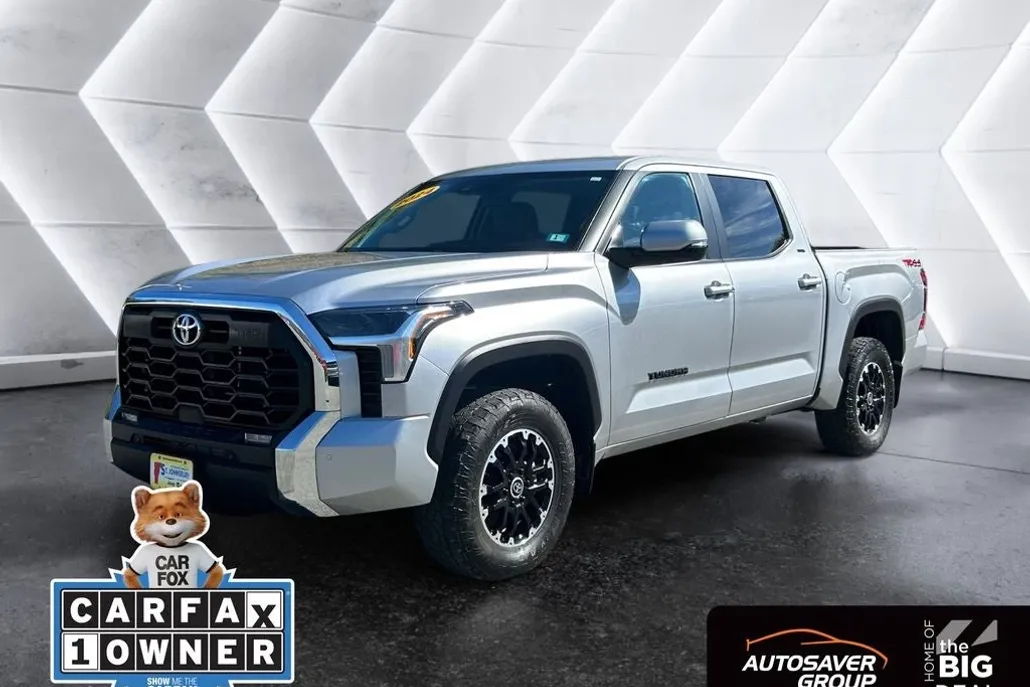 2024 Toyota Tundra SR5 photo 1