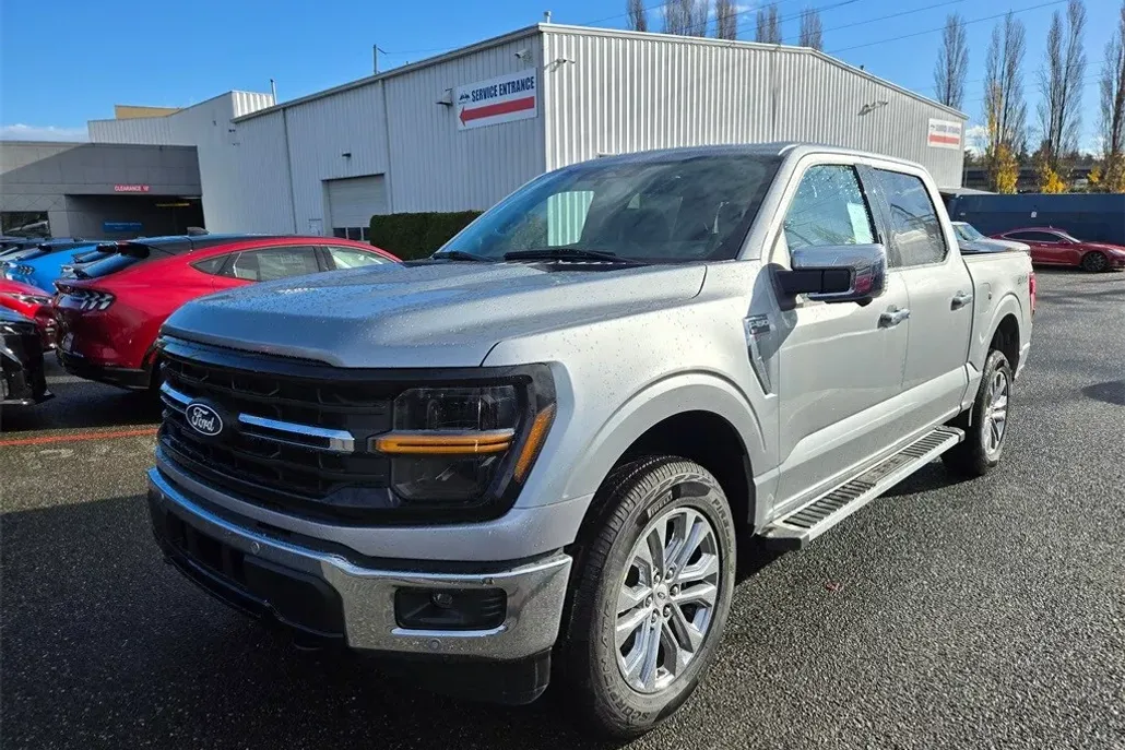 2024 Ford F-150 XLT photo 1