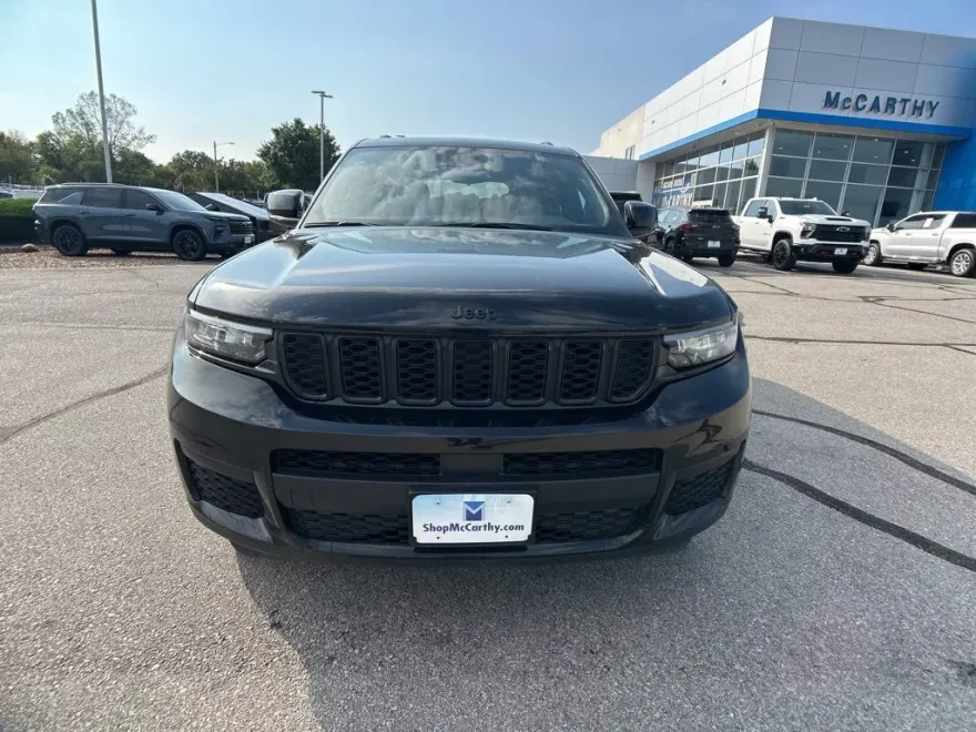 2024 Jeep Grand Cherokee L Base photo 1