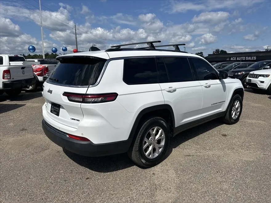 2022 Jeep Grand Cherokee Limited L photo 1