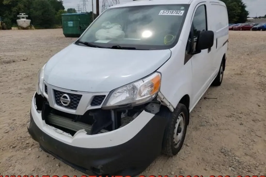 2017 Nissan NV200 S photo 1