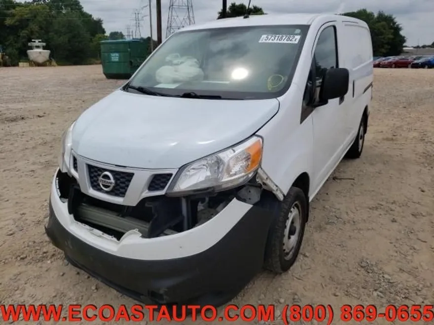2017 Nissan NV200 S photo 1