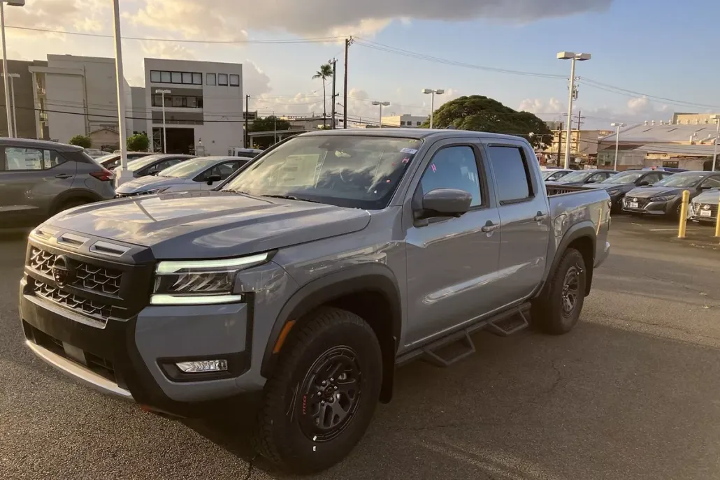 2025 Nissan Frontier PRO-X photo 1