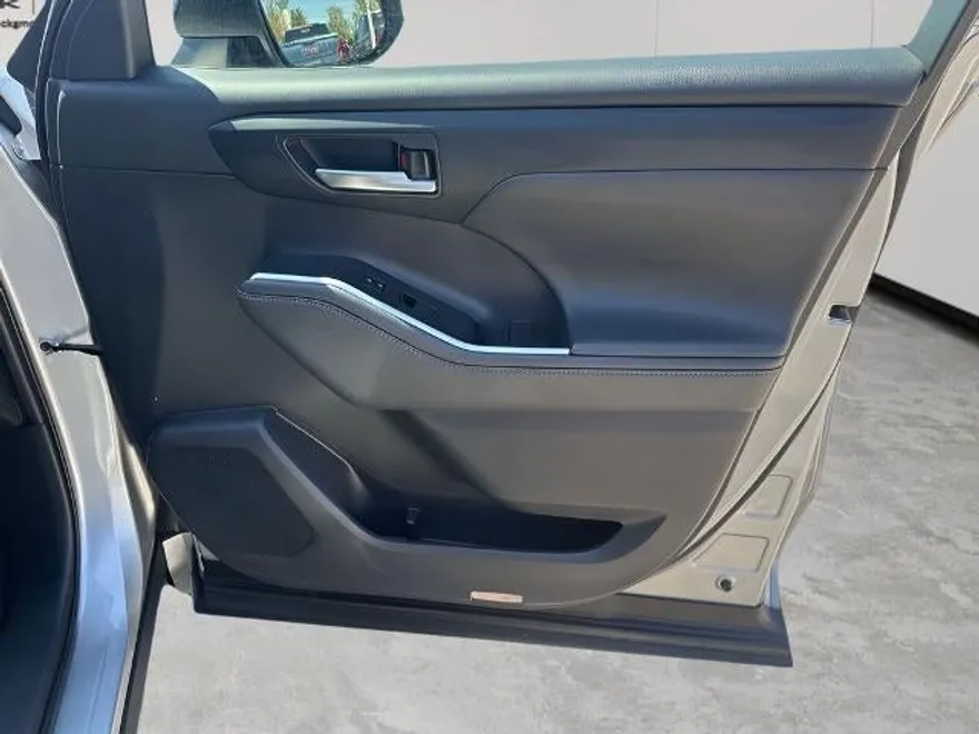 2021 Toyota Highlander XSE photo 1